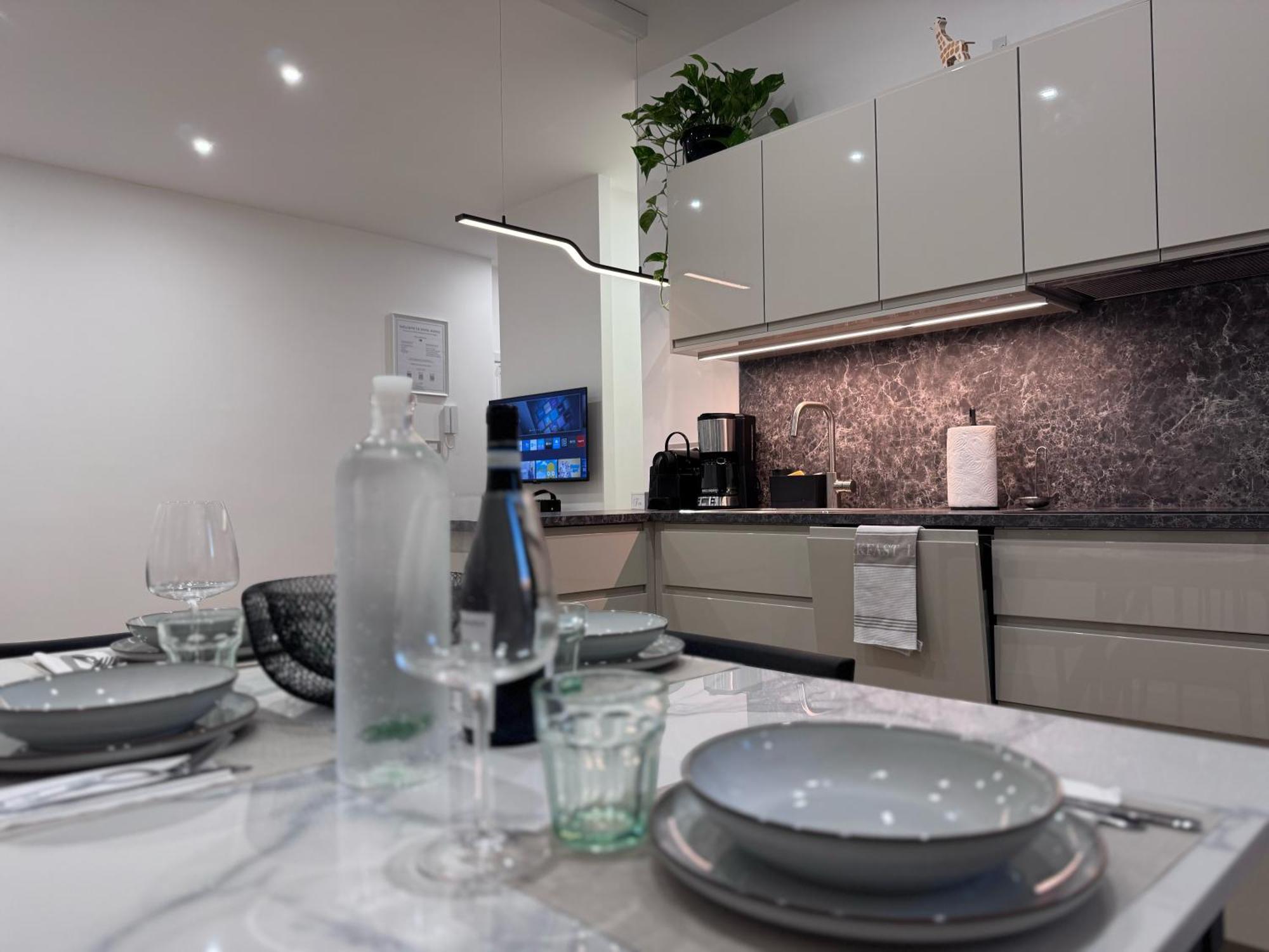 Dima Home Cute Flat In Рим Екстериор снимка